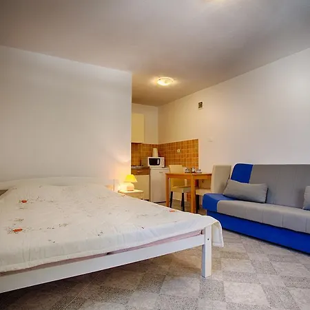 Dalia Apartment *